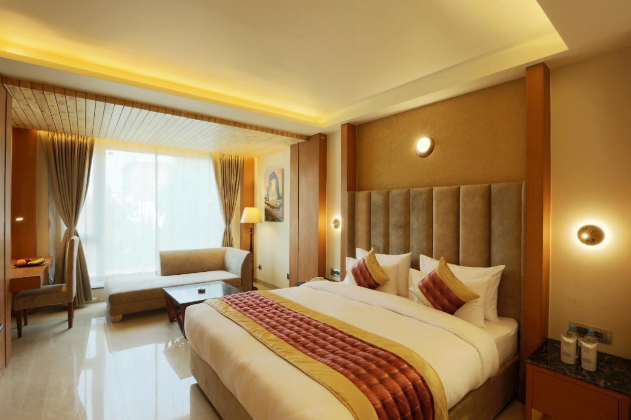 Hotel Omega - Gurgaon Central Εξωτερικό φωτογραφία